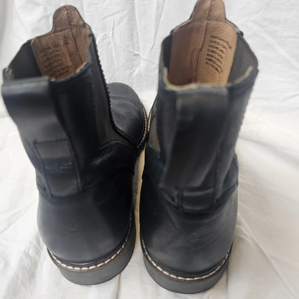 OluKai Men's Leather Makaloa Chukka Chelsea Black Boots 8.5 READ DESCR. Flaw‎